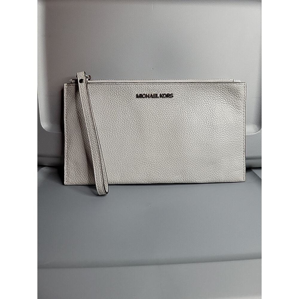 MICHAEL KORS PEBBLE LEATHER CLUTCH LARGE WRISTLET BAG